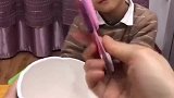 向往的童趣：小鳄鱼来吃东西了