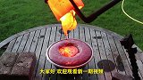 1000度的铁锤VS可乐，究竟会发生什么？场面相当激烈！