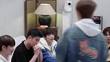 陈赫问鹿晗：关晓彤敢吃苦吗？随后鹿晗的回答，给足了女朋友面子
