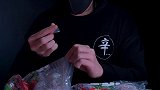 我才吃了几颗 摄像老师就全给我霍霍完了美食测评 丹东草莓 美食创作人