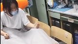 宿舍爆笑场面，女生宿舍上演接生场面，孩子足足有一百斤