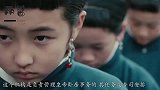 清朝妃子被皇帝临幸，都要洗净剥光裹着被太监抬进去，这是为何？
