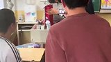 高三学生为每位老师准备惊喜，特制专属“黑板报”谢师恩，引泪目
