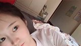 老公和他哥们在厨房做饭，做熟的每一道菜都会偷偷拿给我吃，还没正式开饭已经吃的有点饱啦#vlog日常