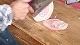民间传统美食，每刀下去都形如蝉翼，并不是每个人都能做到的！