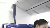 小姐姐，要不是看你长的挺好看，你信不信我一脚踢飞