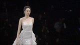 优雅飘逸的美，霓裳羽衣精致不失含蓄，尽显曼妙身姿！