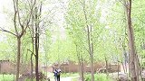 妈妈180度大转变，零食只给来福吃，却是为带甜甜吃大餐