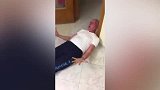 憋屈了30年的爆发! 白发那不勒斯球迷疯狂庆祝绝杀尤文