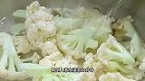 春天来了，一定要试试做这个菜，按我的方法做出来比饭店的还好吃