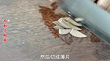 猪肝不要总炒着吃，像这样和葱丝简单一拌，鲜香味美，下酒又下饭