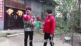妻子抛弃穷丈夫和不满月女儿，18年后妻子找上门，结局让人感动