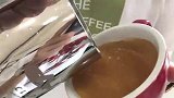 咖啡培训课堂老师示范组合图咖啡拉花技巧视频