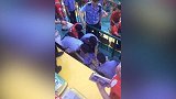 中国足协杯-17赛季-意外！富力主场保安雨天不慎滑倒 后脑着地当场昏迷-专题