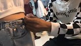 男人的占有欲太强了，看见露肚子就生气