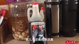 工地老板要求民工顿顿要吃肉，食堂大厨卤鸡腿，民工兄弟2个起步