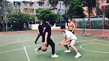 哎哟不错哦！杰伦和好友玩街球骚操作不断秀翻全场