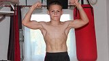 世界上“最强壮”的小男孩，2岁进健身房，5岁打破世界纪录