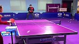 乒乓球老奶拐弯重现江湖，老外这乒乓球没法玩了