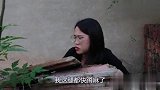 美女野外上厕所忘带纸，刚好碰到农村老光棍，光棍的做法太搞笑了
