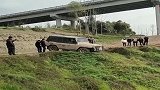 越野车不走寻常路，5秒后精彩说来就来！
