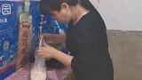 农村大姐腌糖蒜，方法超级简单酸脆可口，你们是这样腌的吗