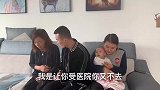 家婆装病来家住，坐月子儿媳忘给她倒洗脚水被丈夫打，报应来了