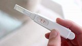 网友共度“520”后意外怀孕 女子起诉获赔2万元