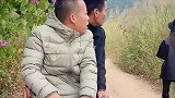我们只是觉得她衣服好看所以多看了两眼