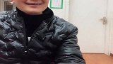 铲屎官非要唱歌，金毛皮蛋使劲关门表示不满，确实唱得不咋地
