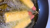 自制芝士热狗棒，只要掌握这几点，你也能做出酥脆拉丝的网红小吃