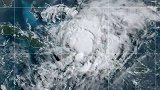 “伊萨亚斯”飓风逼近佛州海岸掀巨浪 将横略美国东部直奔华盛顿