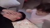 霸道小萌娃的强吻，令老爸无法招架，你前世欠小情人什么债了