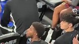 NBA中国赛次战小曾未获出场机会 观众大喊：换曾凡博