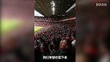 英超-1718赛季-我们之中出现了叛徒 曼联球迷高喊温格我们需要你留下-主题
