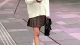 17岁高三女生，准备艺考中，走路不要总看手机哦，又没有男朋友