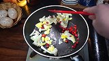 面条怎么做好吃，营养又好吃的花菜鸡蛋炒面，超级开胃