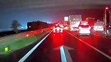 高速路上突然急刹，思域车主极限操作