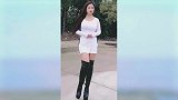 过膝长靴是真的丑土,想象一下美女要是换双高跟鞋是不是会更美