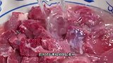 万万想不到，把牛肉放进蒸锅里简单蒸一蒸，就能做出一道人间美味