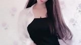 我一个人在家，闲着无聊，跳舞
