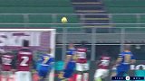 第40分钟AC米兰球员布拉伊姆射门 - 击中门框