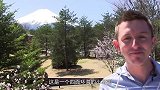 去日本旅游时，如果看到街头“橙旗挥舞”，一定要找安全的地方躲