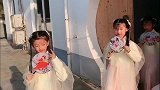 农村出生的三胞胎姐妹，没想到六年后竟然长成这样，爸妈好欣慰！
