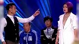 文松入戏太深嚎啕大哭。