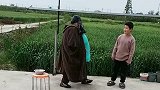 大姐为自己的奥运梦，每天都在家拿水桶锻炼，原谅我忍不住笑了！