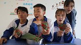 短剧：师生包粽子，学生包的一个比一个奇葩，老师看着胃口大开！