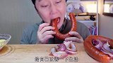 韩国土豪小伙挑战“爆辣”海鲜套餐，一口生吞章鱼，看着真解馋