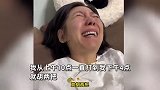 女子打完麻将后气得抱头痛哭：他数学都没及过格，咋算出牌的！