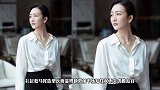 王鸥美炸天！一袭真丝衬衫搭阔腿裤美成精英女王，气质更绝杀
